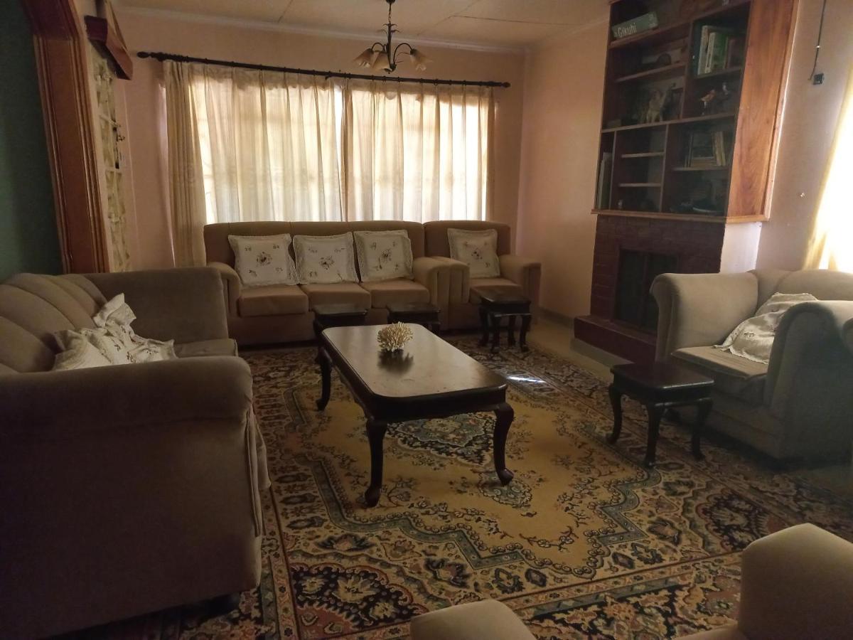 Kuniville Guest House Nyeri Eksteriør billede