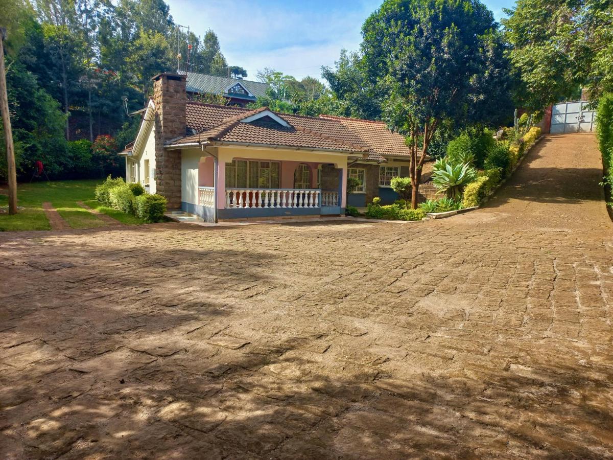 Kuniville Guest House Nyeri Eksteriør billede