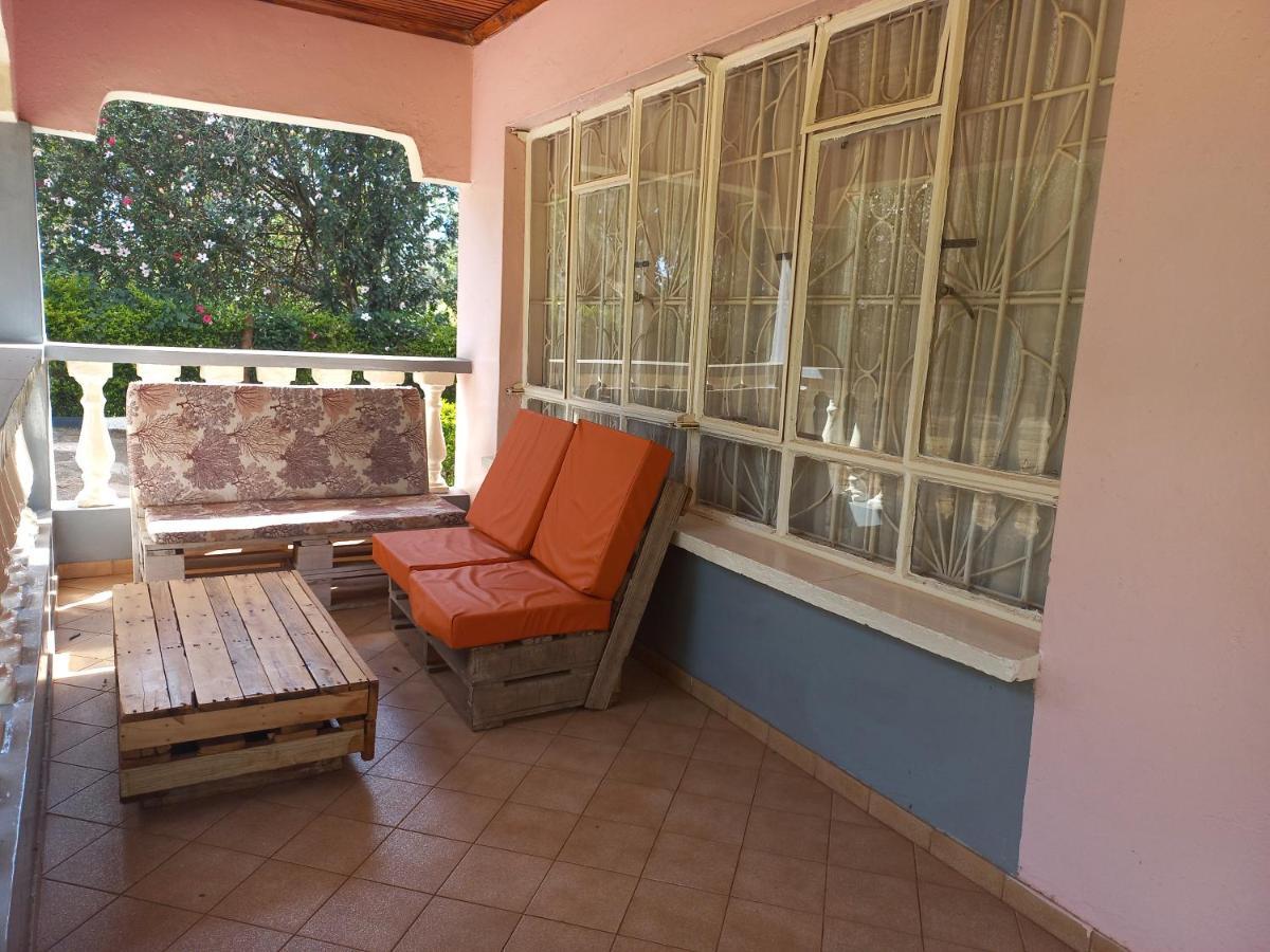 Kuniville Guest House Nyeri Eksteriør billede